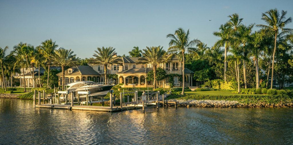 Florida luxury real estate can be found in Naples.