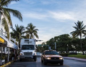 pick the right moving company for North Miami Beach relocation