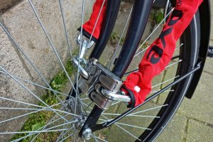 Removing bicycle front wheel