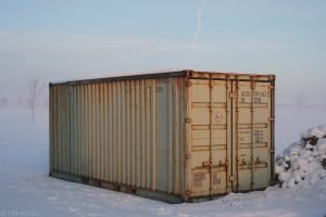 moving container on snow