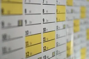 Calendar with moving in off peak season dates