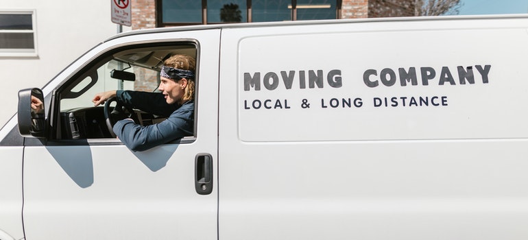 Movers helping you make your long distance move from Fort Lauderdale more efficient